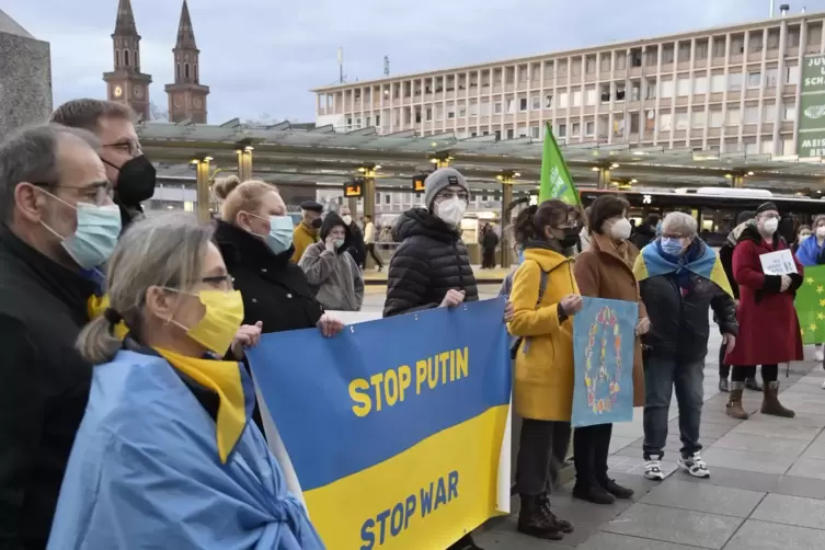 Demo gegen den Krieg auf dem Berliner Platz.