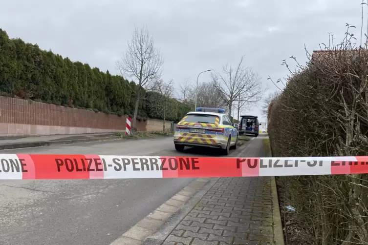 Das Opfer des Tötungsdelikts in Sembach wurde nach einem vorläufigen Obduktionsergebnis von 15 Schüssen getroffen. 