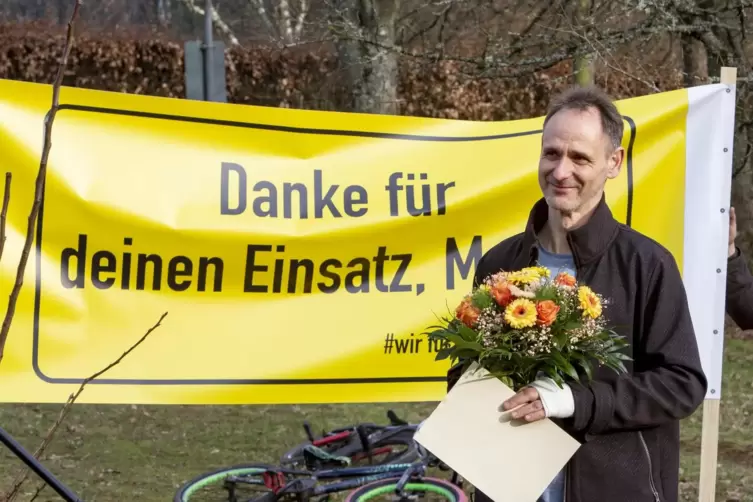 In der vergangenen Woche bedankten sich die Bürger des Drehenthalerhofes bei ihrem früheren Ortsvorsteher Martin Klußmeier. 