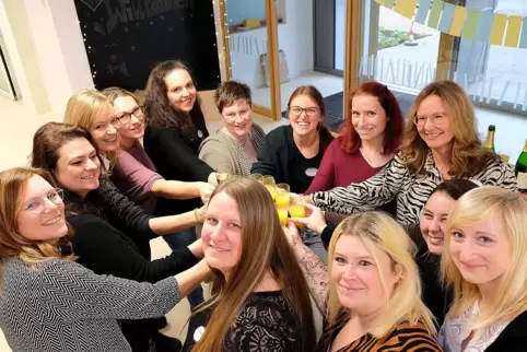 Das Kita-Team bei der Eröffnung Ende November. Das Kita-Team bei der Eröffnung Ende November.