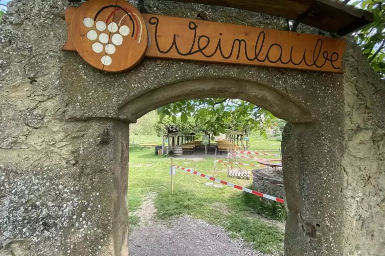Die Weinlaube muss vom Gelände der ehemaligen Klosterschaffnerei verschwinden.