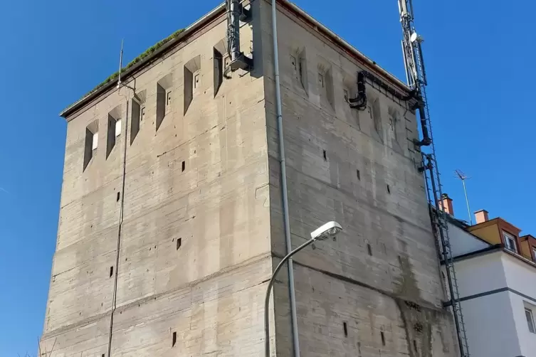 Um diesen Bunker in der Schanzstra&szlig;e geht es. 
