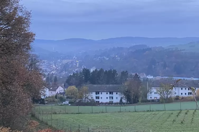 Am Wintermorgen liegt Kusel still da.