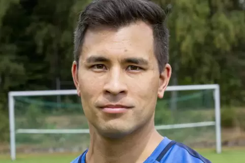 Siegelbachs Trainer Jesse Schaaf freut sich über den 14. Sieg im 14. Verbandsliga-Spiel. 