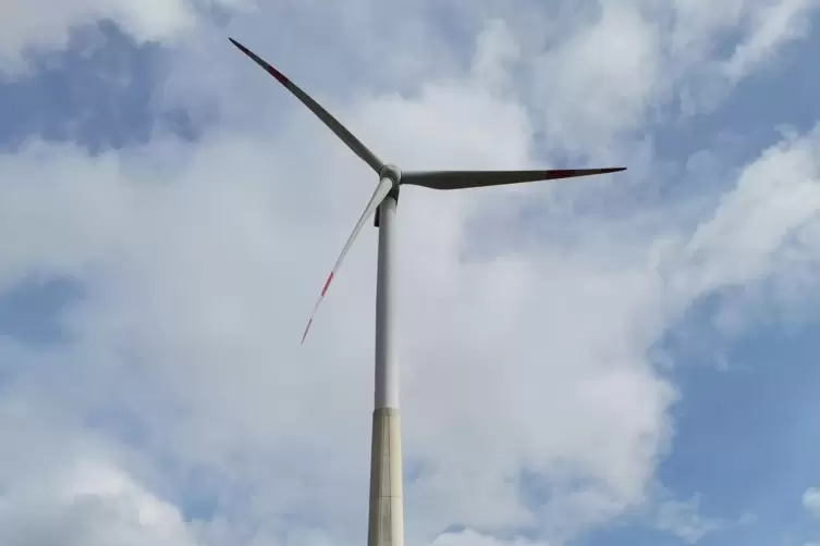 Die Windkraftanlagen zwischen Dannstadt-Schauernheim und Böhl-Iggelheim sollen durch größere und bessere Exemplare ersetzt werde
