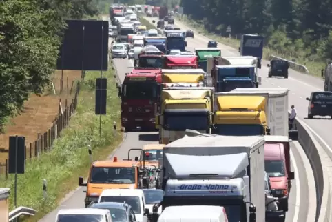 Täglich staut sich derzeit der Verkehr bei kandel-Süd.