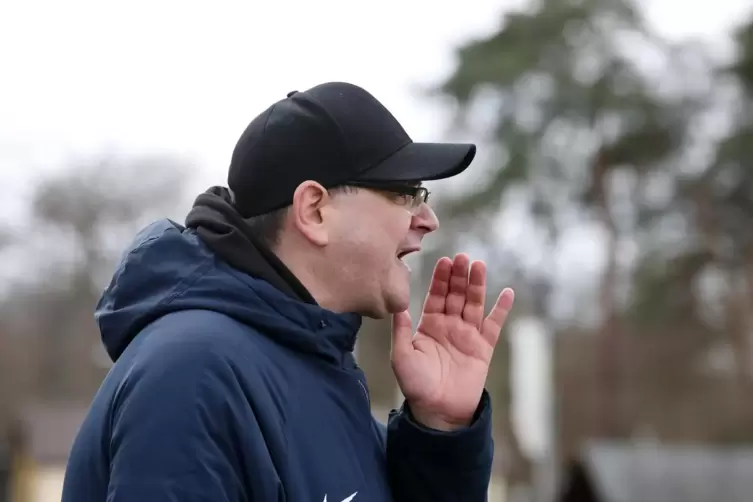 Trainer Michael Eisenhauer wird in der kommenden Saison beim SV Ruchheim die Kommandos geben – auch bei einem Abstieg. 