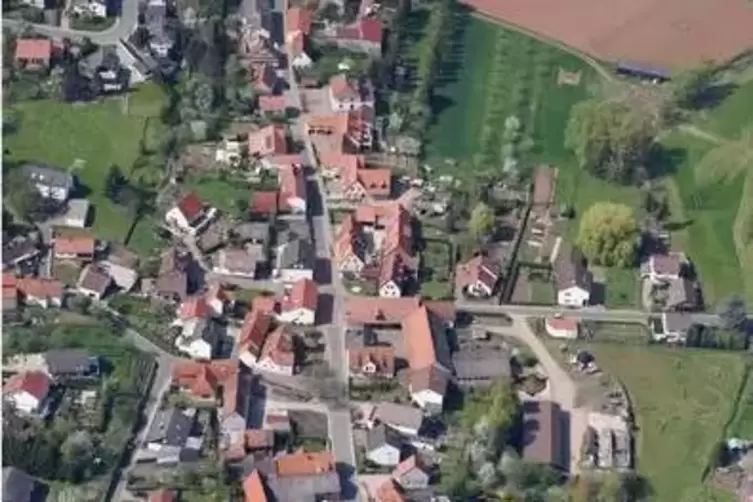 Blick von oben: Das Bürgercafé ist ein weiterer Beleg für die gute Dorfgemeinschaft in Gonbach. 