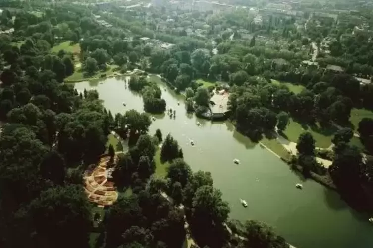 1975 gab es schon mal eine Bundesgartenschau in Mannheim.