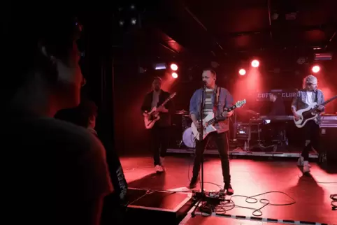Die Band Schimmerling feierte in Kaiserslautern einen gelungenen Abschluss ihrer ersten Tournee. 