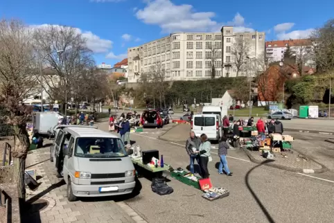 Nur 30 Aussteller kamen am Samstag trotz strahlendem Sonnenschein.