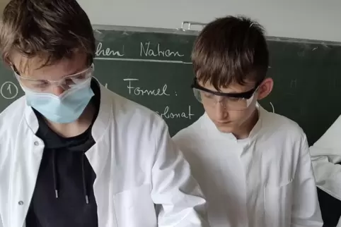  Isen Hoxhaj (rechts) und Conner Meyer haben Spaß an der Entwicklung nachhaltiger Ideen. 