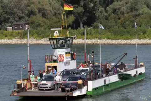 Verbindet Baden mit der linksrheinisch gelegenen Kollerinsel bei Otterstadt: die Kollerfähre.