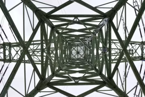 Der Ausbau des Stromnetzes spielt eine wichtige Rolle bei der Energiewende. 