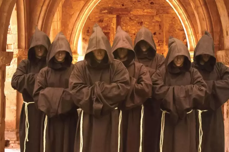 Im Mönchsgewand: die Mitglieder des Chors Gregorian Voices. 
