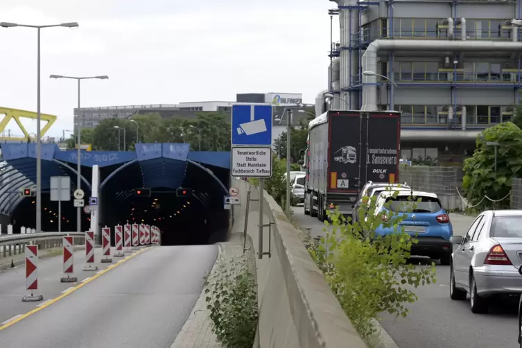 Seit August 2021 gesperrt: der Fahrlachtunnel in Mannheim. 