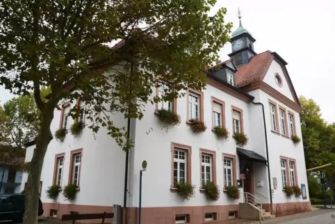 Das Rathaus in Geiselberg: Die Gemeindevertretung hat sich in einer Sitzung mit dem Thema Zukunftsdorf befasst. 