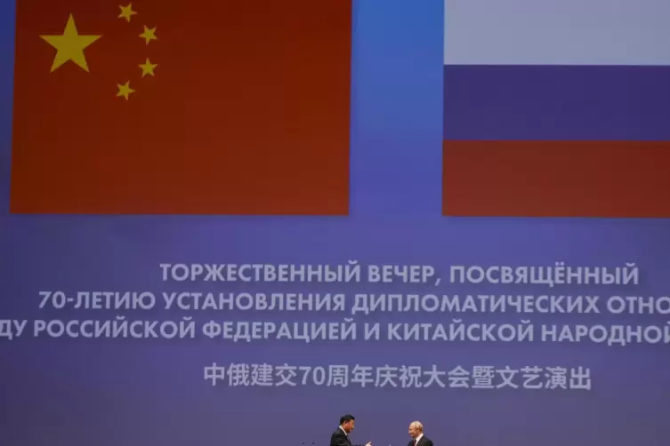 Treffen sich regelmäßig: der russische Präsident Wladimir Putin (rechts) und der chinesische Präsident Xi Jinping. Hier geben si