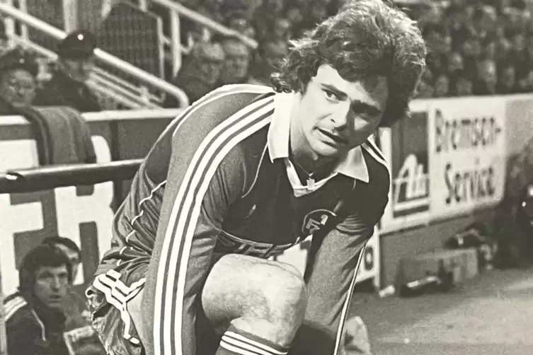 Lutz Eigendorf spielte von 1979 bis 1982 für den 1. FC Kaiserslautern. 