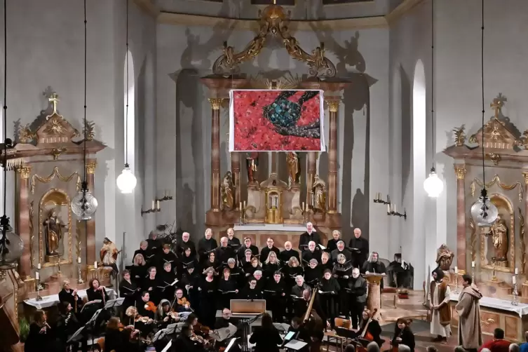 Der Evangelische Kirchenchor „Johannissimo“ Maikammer singt.
