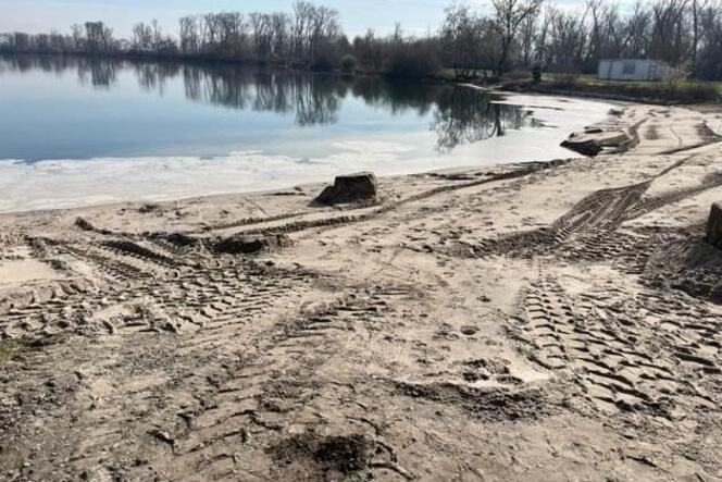 Trotz einer ersten Auffüllung Mitte März benötigt der Silbersee-Badestrand nochmals Sand.