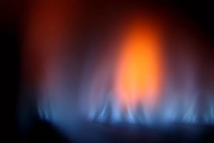 Ohne Gasflamme geht’s (noch) nicht: Auch die Stadtwerke Pirmasens verweisen darauf, dass der Versorgungsauftrag mit Biogas und W