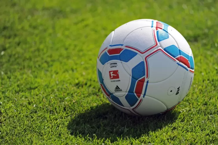 Noch sieben Spieltage stehen in der Fußball-Landesliga der Frauen an.