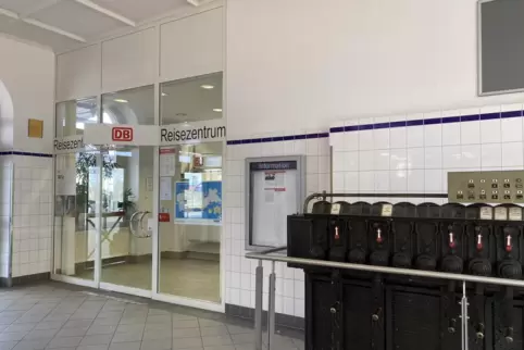 Das Reisezentrum am Grünstadter Bahnhof. 