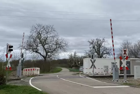 Elf Bahnübergänge, wie hier in Maximiliansau wurden modernisiert. 