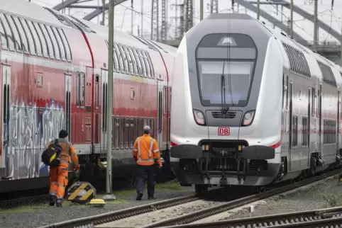 Am Montag sollen die Bahnen stillstehen.