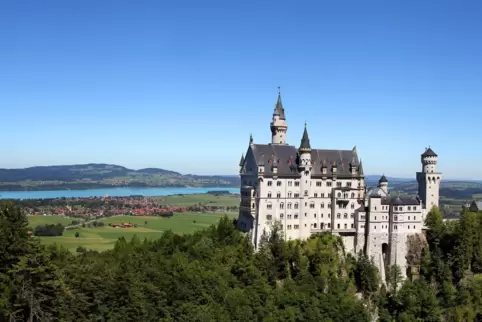 Über eine Million Gäste besuchen jährlich Schloss Neuschwanstein. 