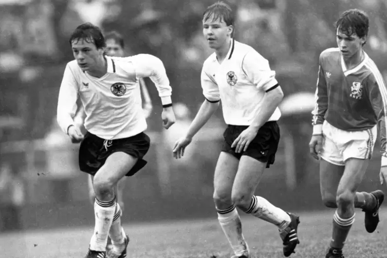 B2-Junioren Länderspiel Deutschland gegen die Niederlande 1987: Andreas Appel (links) und Kai Engelmann (Mitte) waren in Hamm da