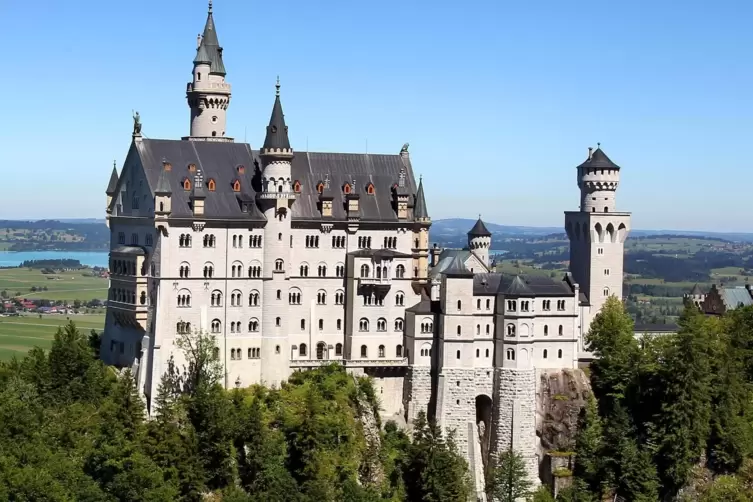 Was verbindet das Märchenschloss Neuschwanstein mit Pirmasens?