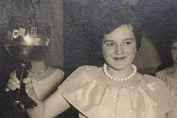 Hildegard Fanelsa ist 1962 zur Mandelbl&uuml;tenk&ouml;nigin gew&auml;hlt worden. 