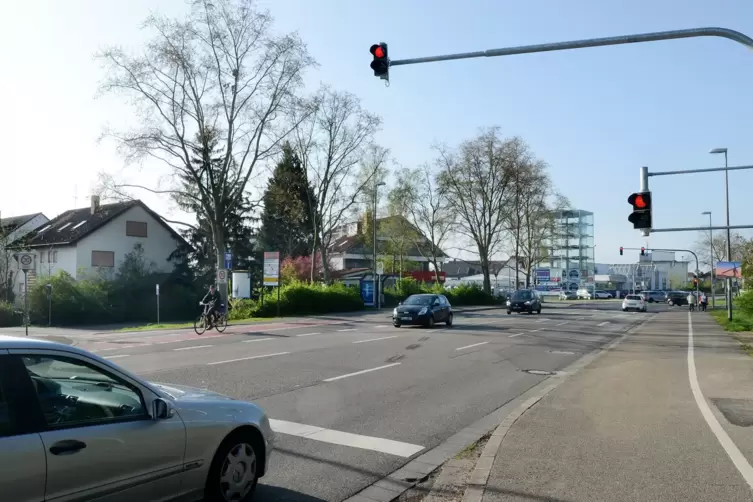 Waldseer Straße: Bauarbeiten auf Höhe einer Bushaltestelle.