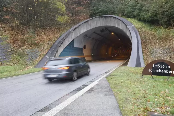 Noch immer gilt Tempo 60 im Landstuhler Hörnchenbergtunnel.