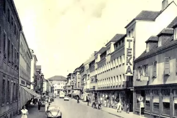 Die Fruchtmarktstraße Ende der 50er Jahre. 