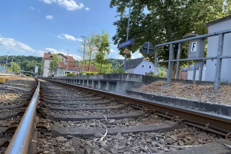 Wie an den meisten anderen Orten auch fahren am Montag auch keine Züge im Bahnhof Glan-Münchweiler ein.