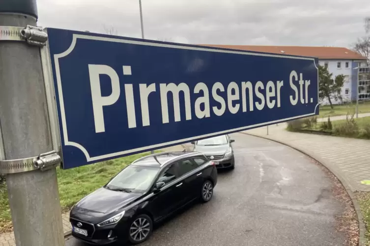 Die Pirmasenser Straße in Karlsruhe liegt in einem Viertel, in dem mehrere Straßen nach pfälzischen Orten benannt wurden. 