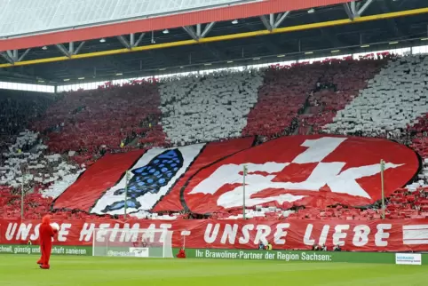 Der 1. FC Kaiserslautern steht beim Thema Frauenfußball unter Zugzwang. 