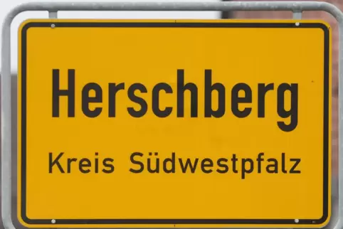 Zumindest fürs Erste werden Grundstückseigentümer in Herschberg keine höheren Steuern zahlen müssen. Der Gemeinderat hat dies ab