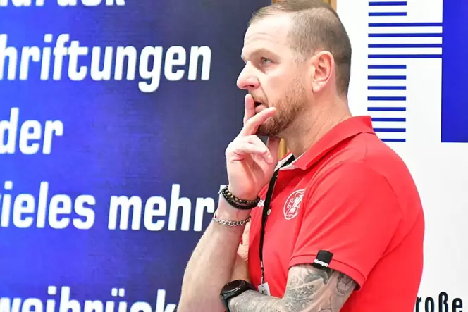 Hat sich noch nicht entschieden, ob er in der nächsten Saison als Trainer arbeiten wird: VTZ-Coach Marek Galla.