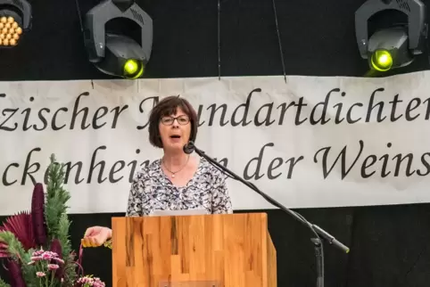 Beim Dichterwettstreit 2018 gab Maritta Reinhardt einen Mundart-Rap zum Besten. 