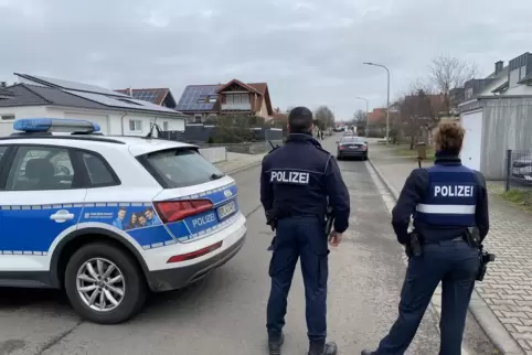 Großes Polizeiaufgebot: Am 23. Februar wurde im beschaulichen Sembach eine 48-jährige Frau brutal in ihrem Auto erschossen. Der 