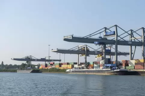 Der Germersheimer Hafen. 