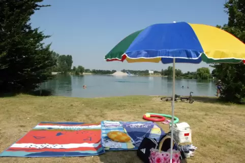 Der Wolfgangsee liegt zwischen Waldsee und Neuhofen und grenzt an die Schlicht. 