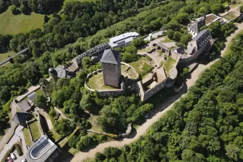Am 11. April gibt es Bewegungsübungen mit Geschichtsinformationen zur Burggeschichte. 
