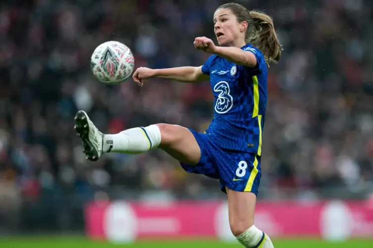 Für Chelsea London ist Melanie Leupolz seit Januar wieder aktiv. Nun kehrt sie in die Nationalmannschaft zurück. 