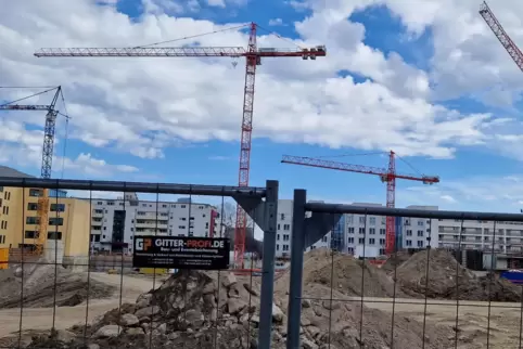 Von Kränen dominiert: Baustelle des „Ludwigs-Quartiers“. 