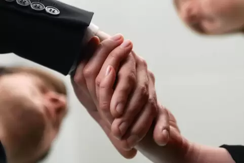 Gut vernetzt sein, Kontakte knüpfen: Das wird auch für kleine Vereine zunehmend wichtiger. 